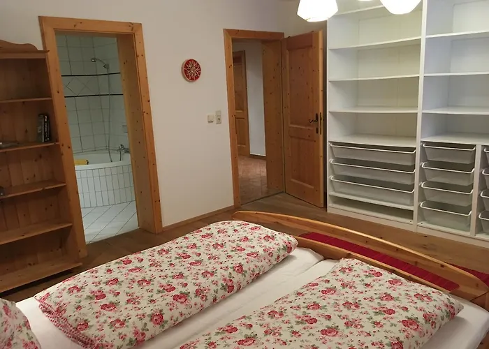 Fuchsbau * ノイシュティフト・イム・シュトゥーバイタール